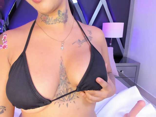 DakotaWings's BongaCams show and profile