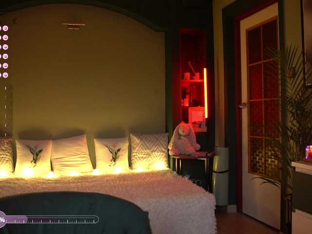 EviSun's BongaCams show and profile