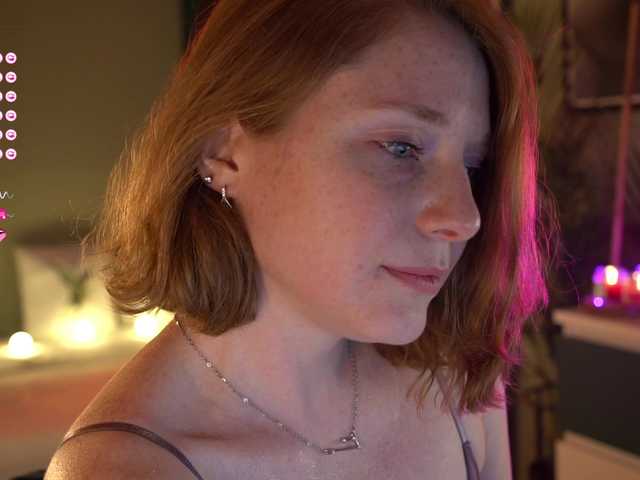 le modèle EviSun est en webcam porno dans un show sur le site bongacams, il possède les tags suivants: White/Caucasian,Redhead,Hairy