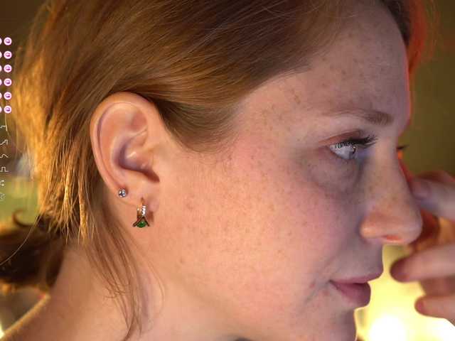 EviSun's BongaCams show and profile