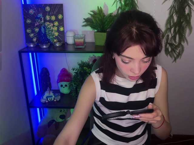 le modèle CassyVixen est en webcam porno dans un show sur le site bongacams, il possède les tags suivants: White/Caucasian,Brunette,Shaved