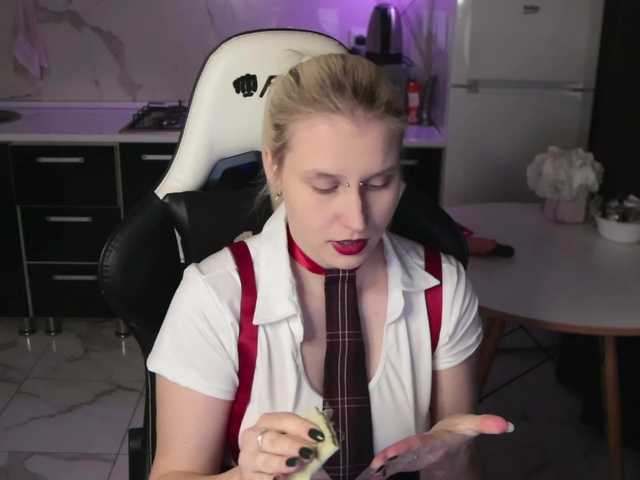 Mertyxxx's BongaCams show and profile