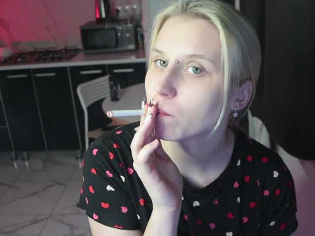 Mertyxxx's BongaCams show and profile