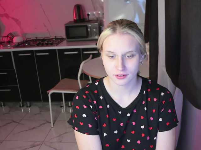 Mertyxxx's BongaCams show and profile