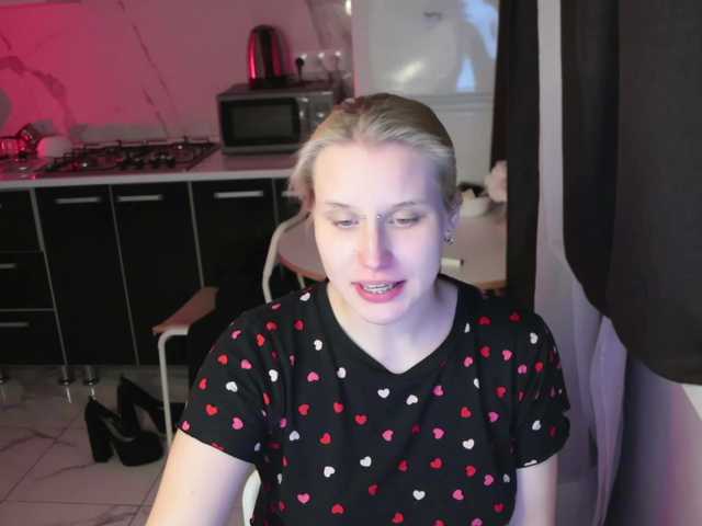 Mertyxxx's BongaCams show and profile