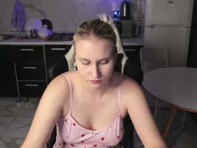 Mertyxxx's BongaCams show and profile