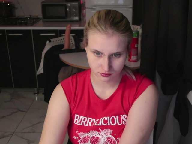 Mertyxxx's BongaCams show and profile