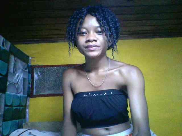 MichouLwq Live Webcam on BongaCams