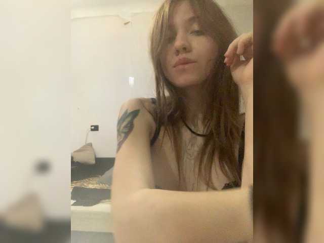 fridrochka's BongaCams show and profile