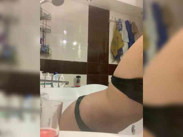 fridrochka Live Webcam on BongaCams