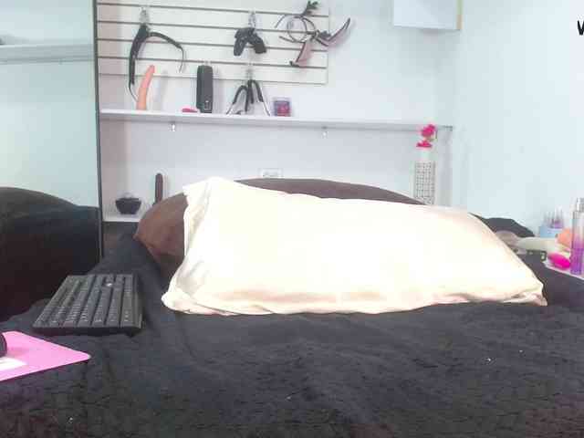 Aleja-sexymilf webcam