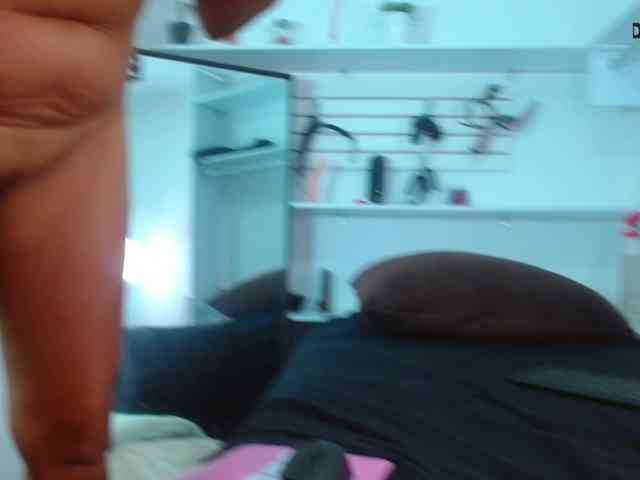 Aleja-sexymilf webcam