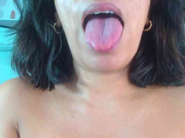 Aleja-sexymilf webcam