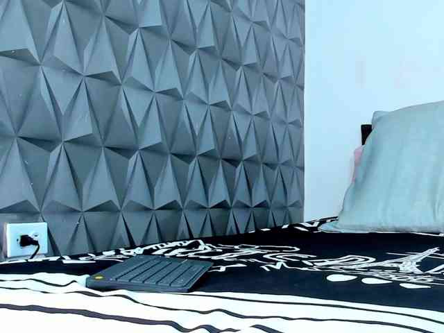 Aleja-sexymilf webcam