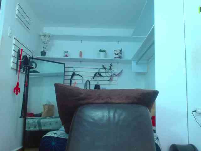 Aleja-sexymilf webcam