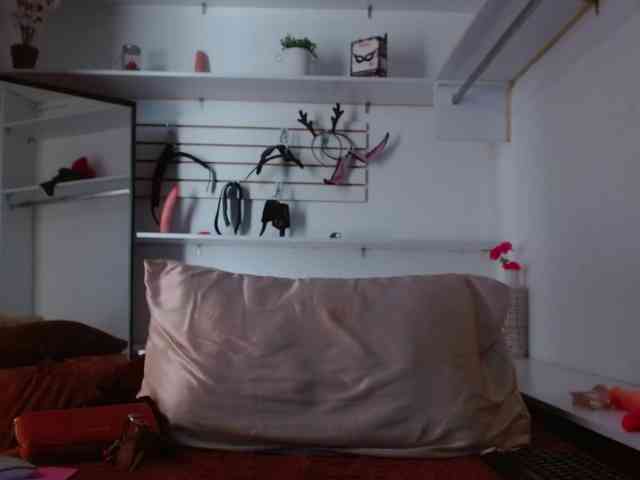 Aleja-sexymilf webcam