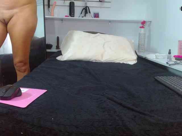 Aleja-sexymilf webcam