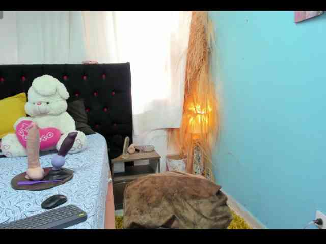 natachax-messy webcam