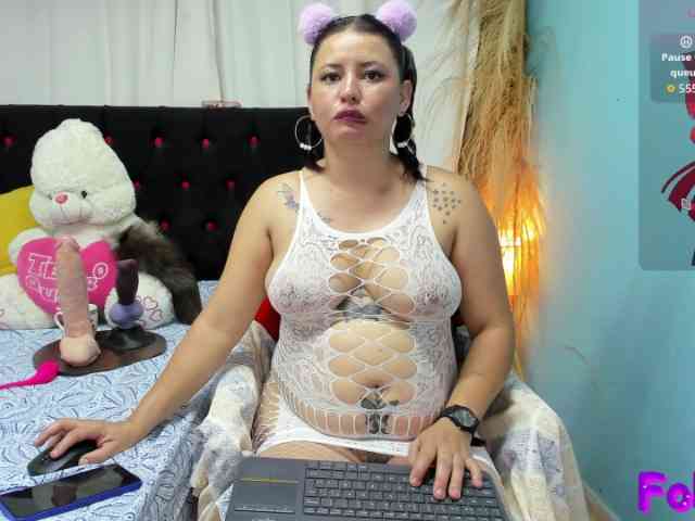 natachax-messy webcam