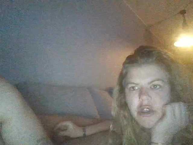 Youngstud37's BongaCams show and profile