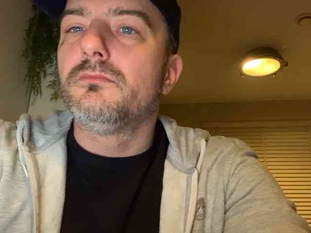 Youngstud37 Youngstud37