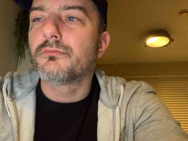 Youngstud37 Youngstud37