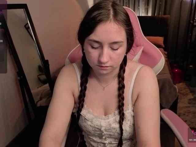 KattrinGolden Live Webcam on BongaCams