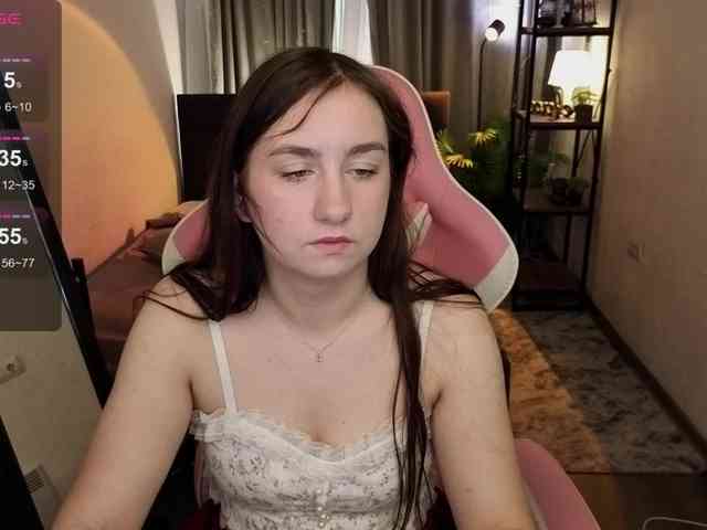 KattrinGolden webcam