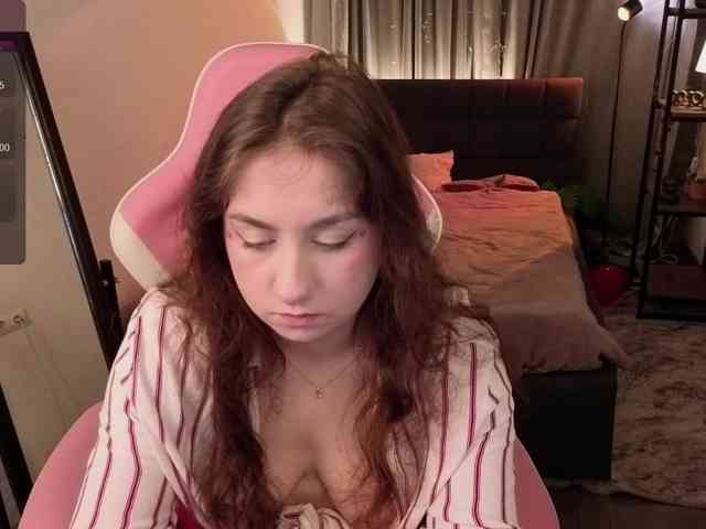 KattrinGolden webcam