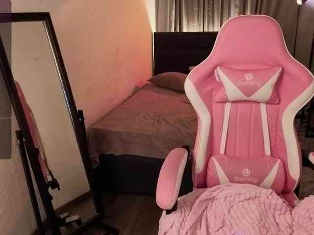 KattrinGolden webcam