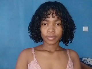 Candis02's Live Webcam