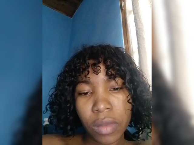 Candis02's BongaCams show and profile