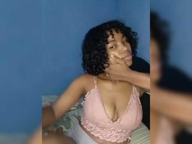 Candis02's BongaCams show and profile