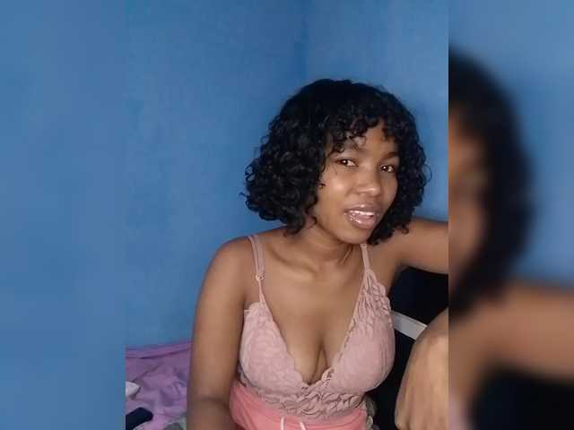 Candis02 from BongaCams is Freechat