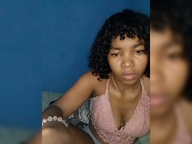 Candis02's BongaCams show and profile