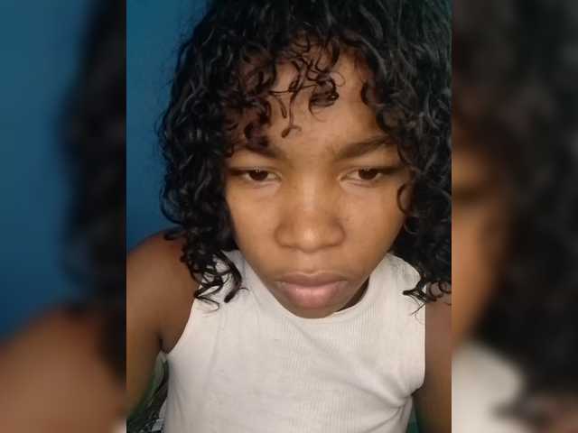 Candis02's BongaCams show and profile