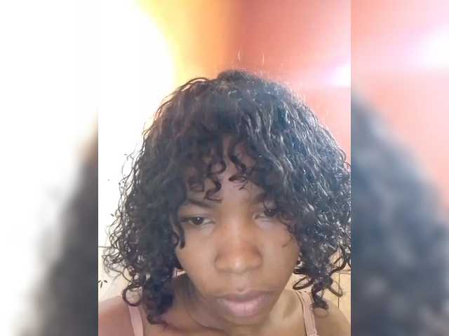 Candis02's BongaCams show and profile