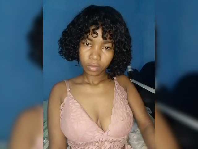 Candis02's BongaCams show and profile