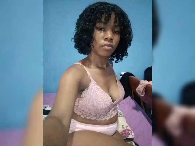 Candis02 from BongaCams is Freechat