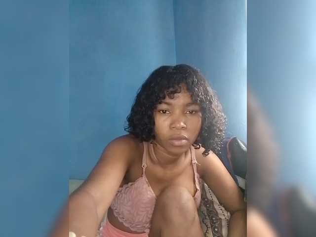 Candis02's BongaCams show and profile