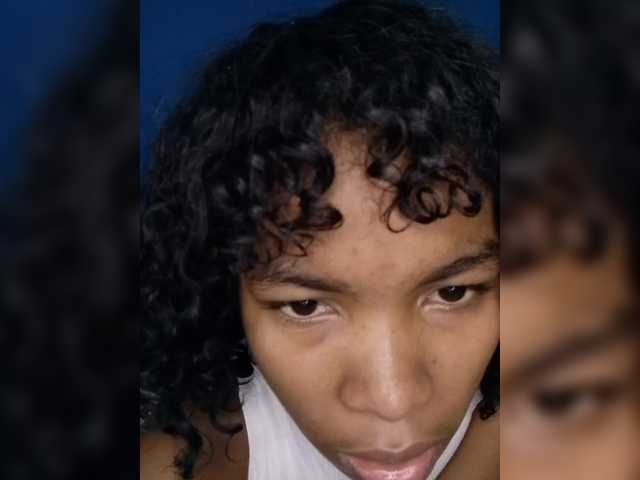 Candis02's BongaCams show and profile