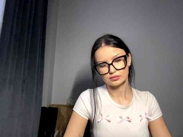 JoanFlirt webcam