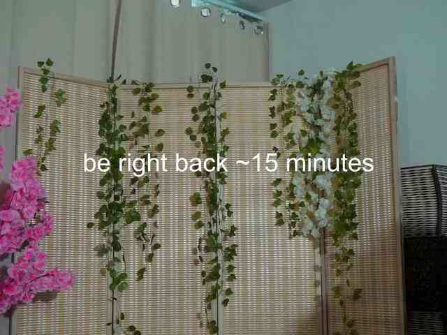 Izabellaatheone webcam