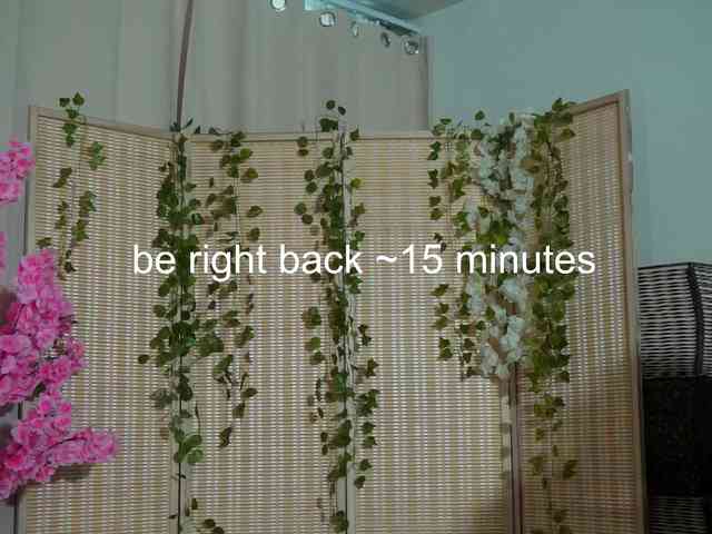 Izabellaatheone webcam