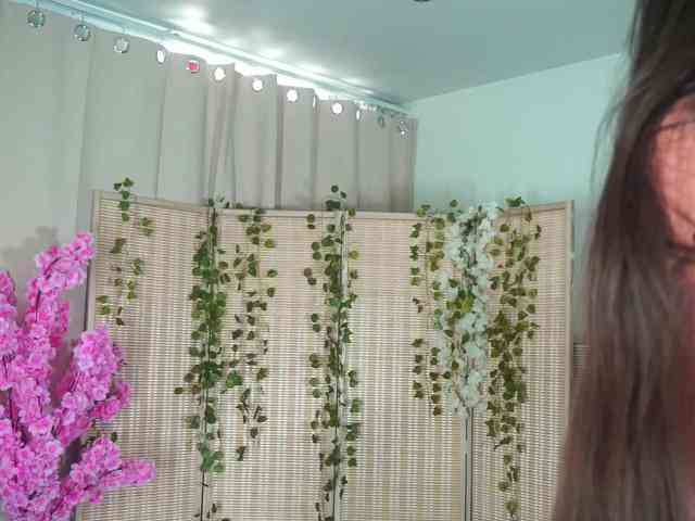 Izabellaatheone webcam