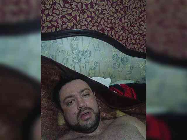 makss-81 Live Webcam on BongaCams