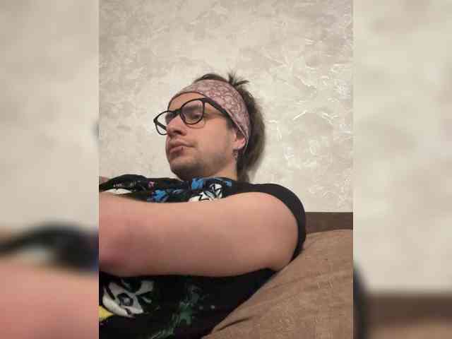 SmallPiska160 Live Webcam on BongaCams