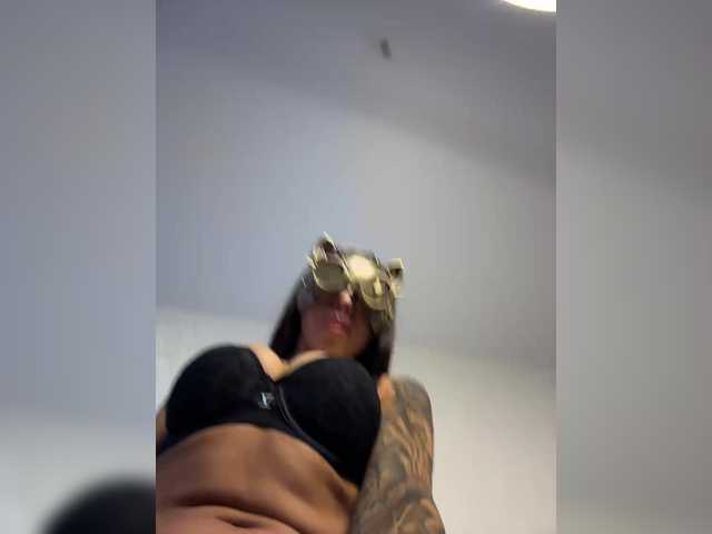 Kattrina's BongaCams show and profile