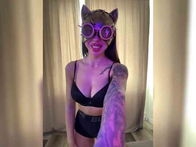 Kattrina Live Webcam on BongaCams