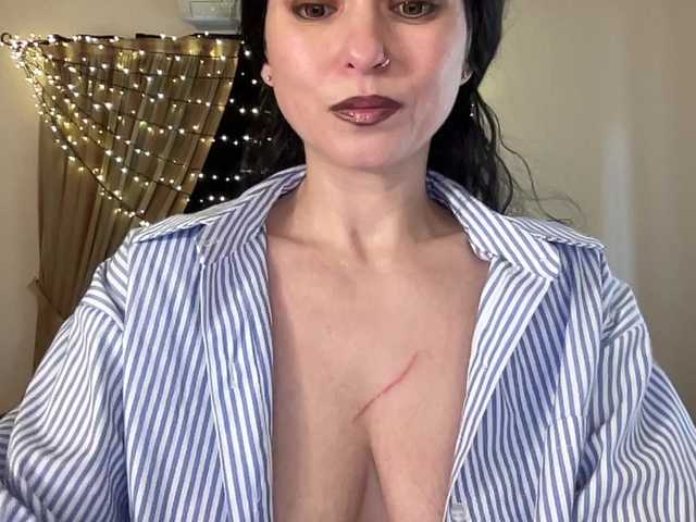 LilithNewdawn's BongaCams show and profile